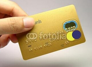 使用信用卡的人要注意信用卡的还款方式